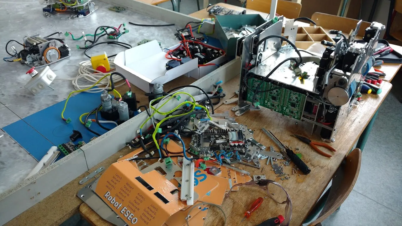RobotESEO pendant la saison 2016-2017